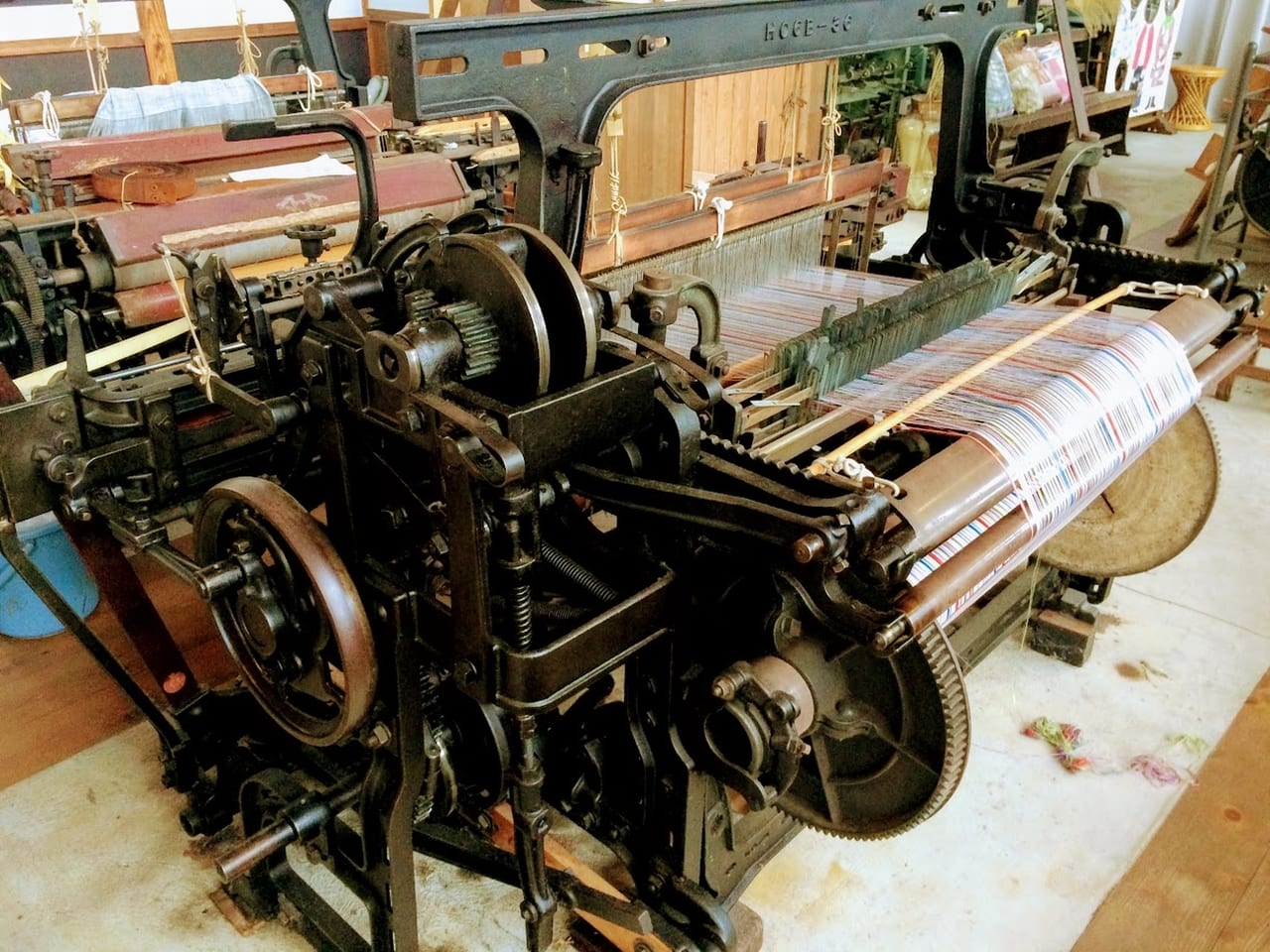 ファブリカ村にある豊田の布折り機
