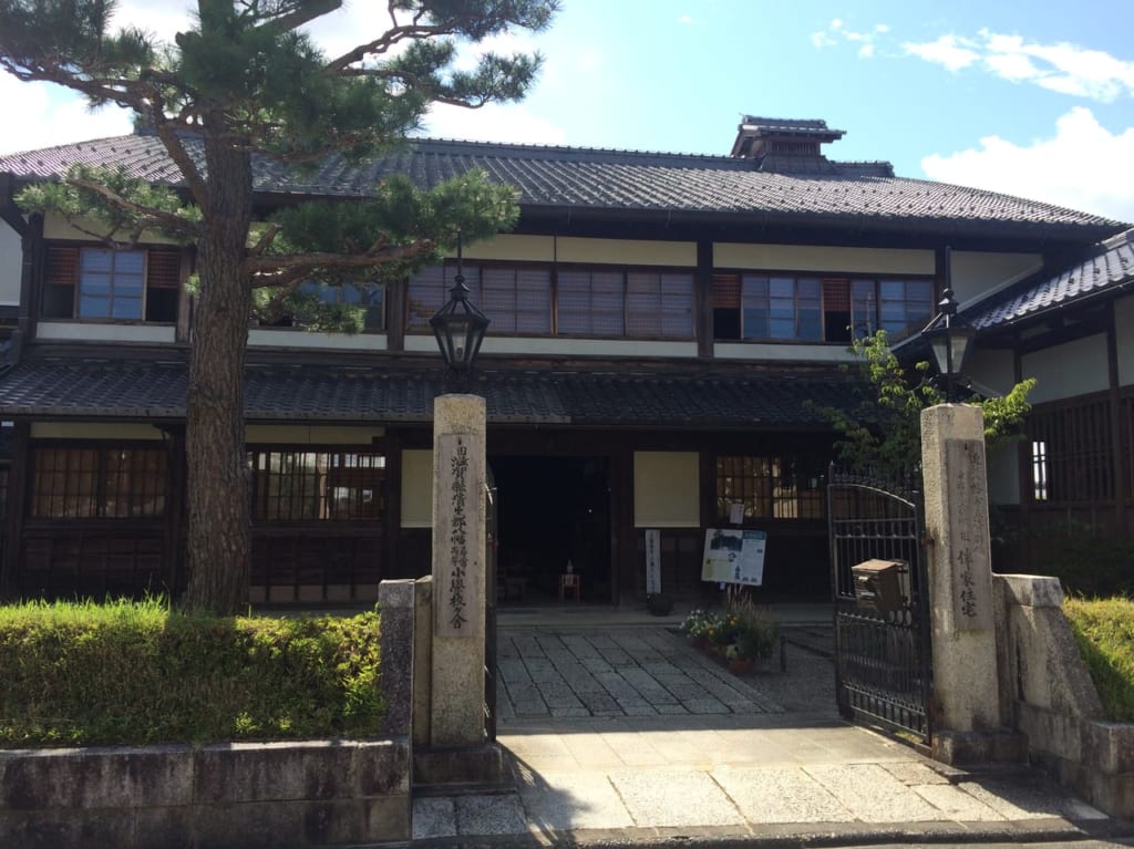 伴庄右衛門の屋敷の外観