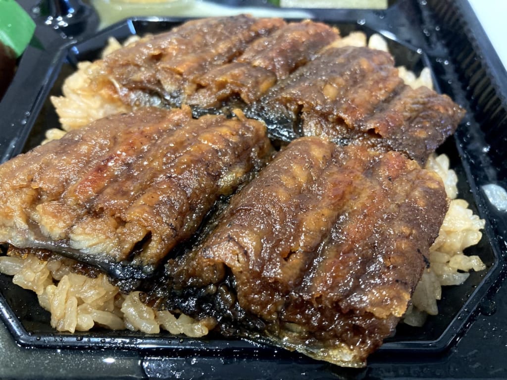 うを安のうなぎ弁当３