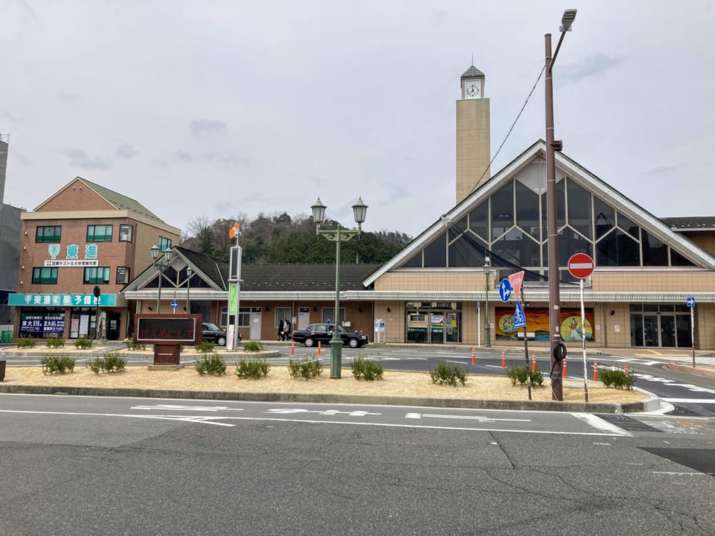 八日市駅の外観