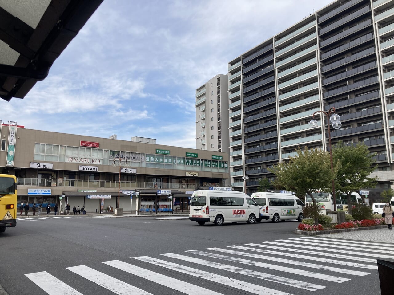JR近江八幡駅前
