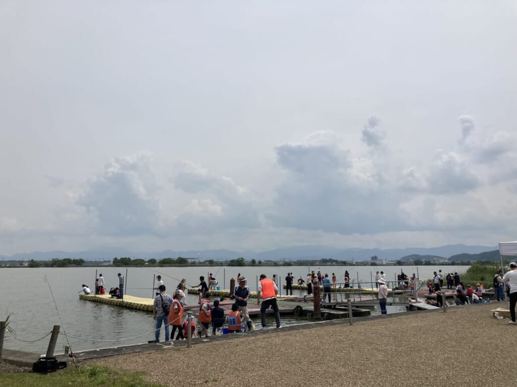 伊庭内湖の釣り大会
