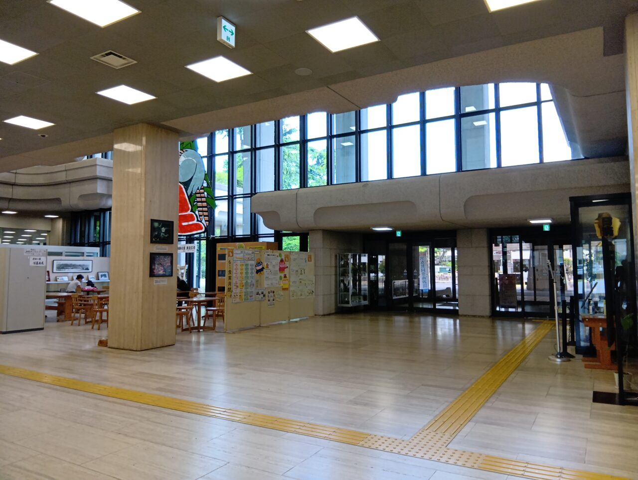 市役所2